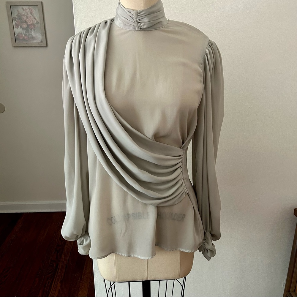 Vintage Light Grey Judith Green for Grande Jeté Rae Phillips Button Down Shirt.